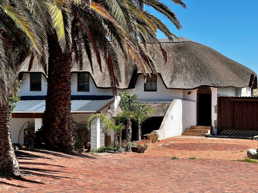 7 Bedroom Property for Sale in Sir Lowrys Pass Village Western Cape